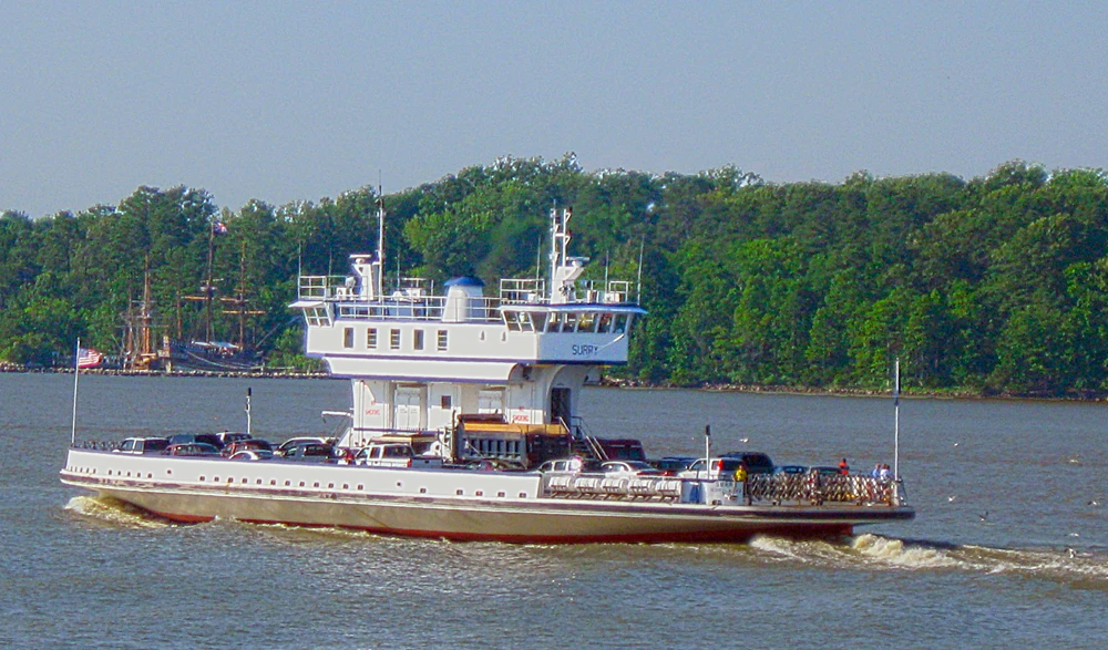 The Jamestown-Scotland Ferry is a free ride from Jamestown to Surry across the James River.
